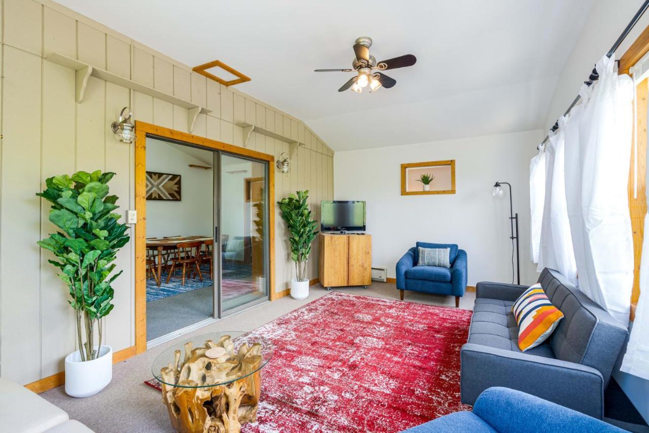 River Access Cabin With Hot Tub, Fire Pit, & Wifi! Morton Grove Exterior foto